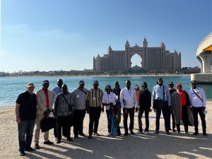 Sortie touristique devant l'Atlantis le Palm